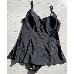 SHORE SHAPES Padded Size 18 Skirted One Piece Swim Suit BLACK